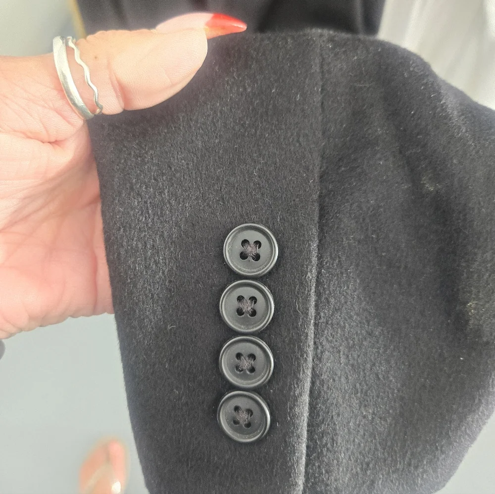 Saks Fifth Avenue Cashmere Blazer 42 Reg 3 For 1000.00 Or 500 Ea Hp🔥🔥🔥